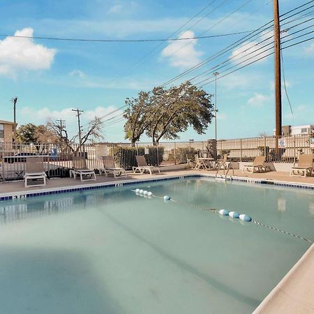 Motel 6-Austin, Tx - Airport - South Esterno foto