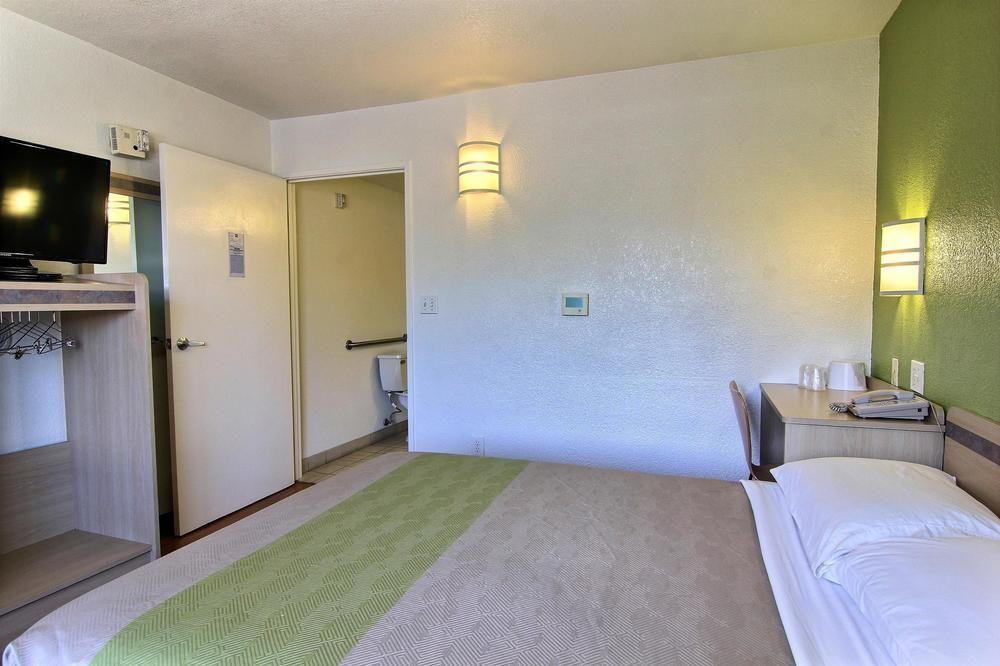 Motel 6-Austin, Tx - Airport - South Esterno foto